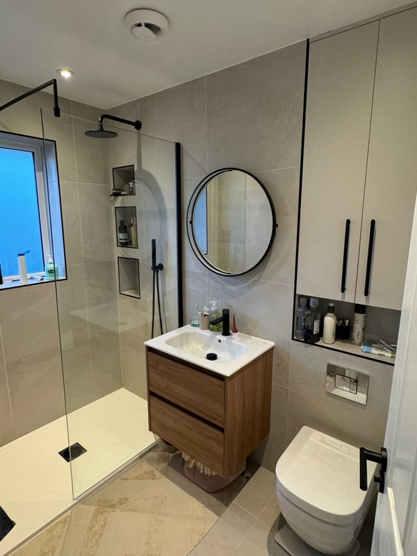 Room Heathfield Drive in Greater London