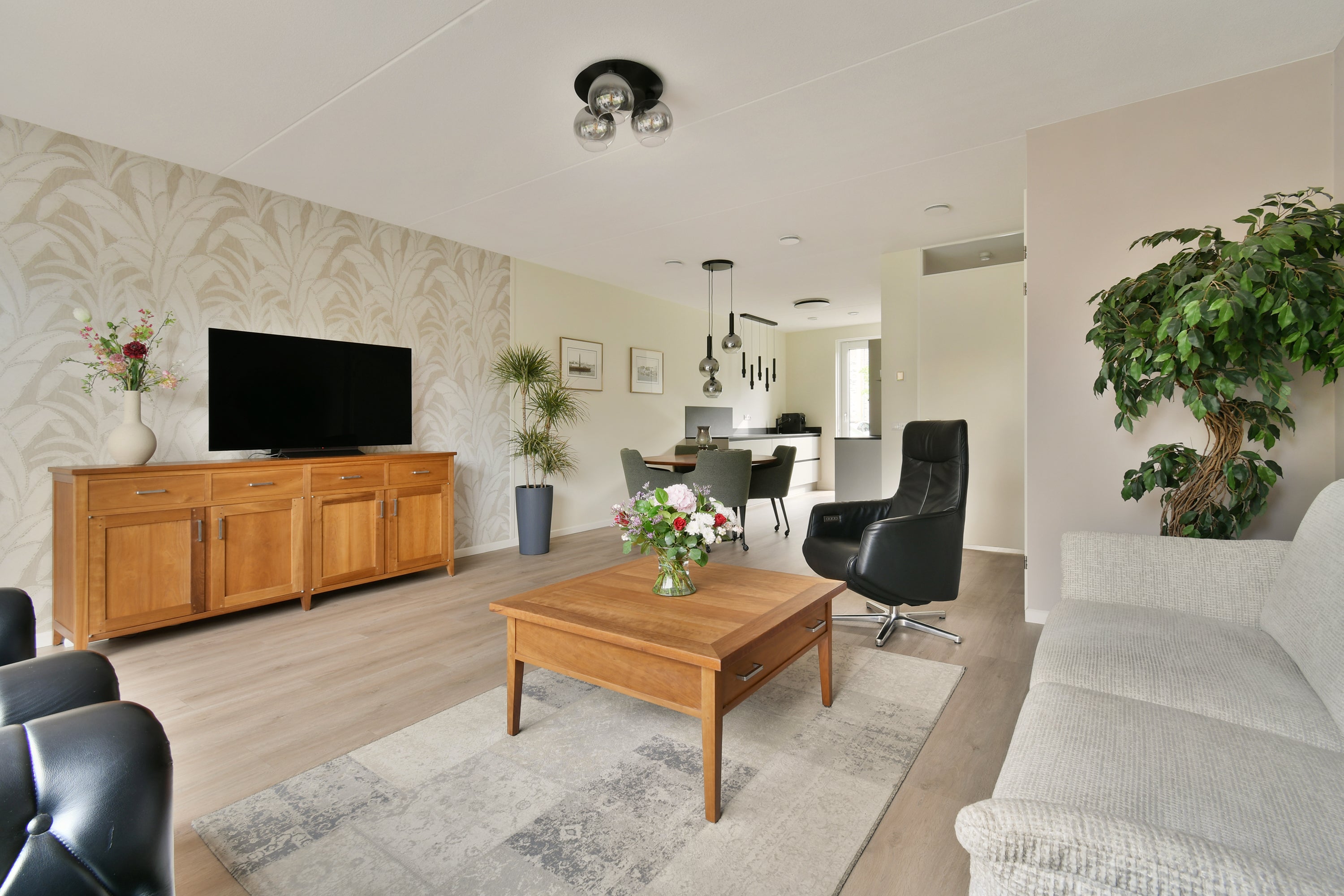 Tussenwoning te koop: Zwembaan 179, Vlaardingen
