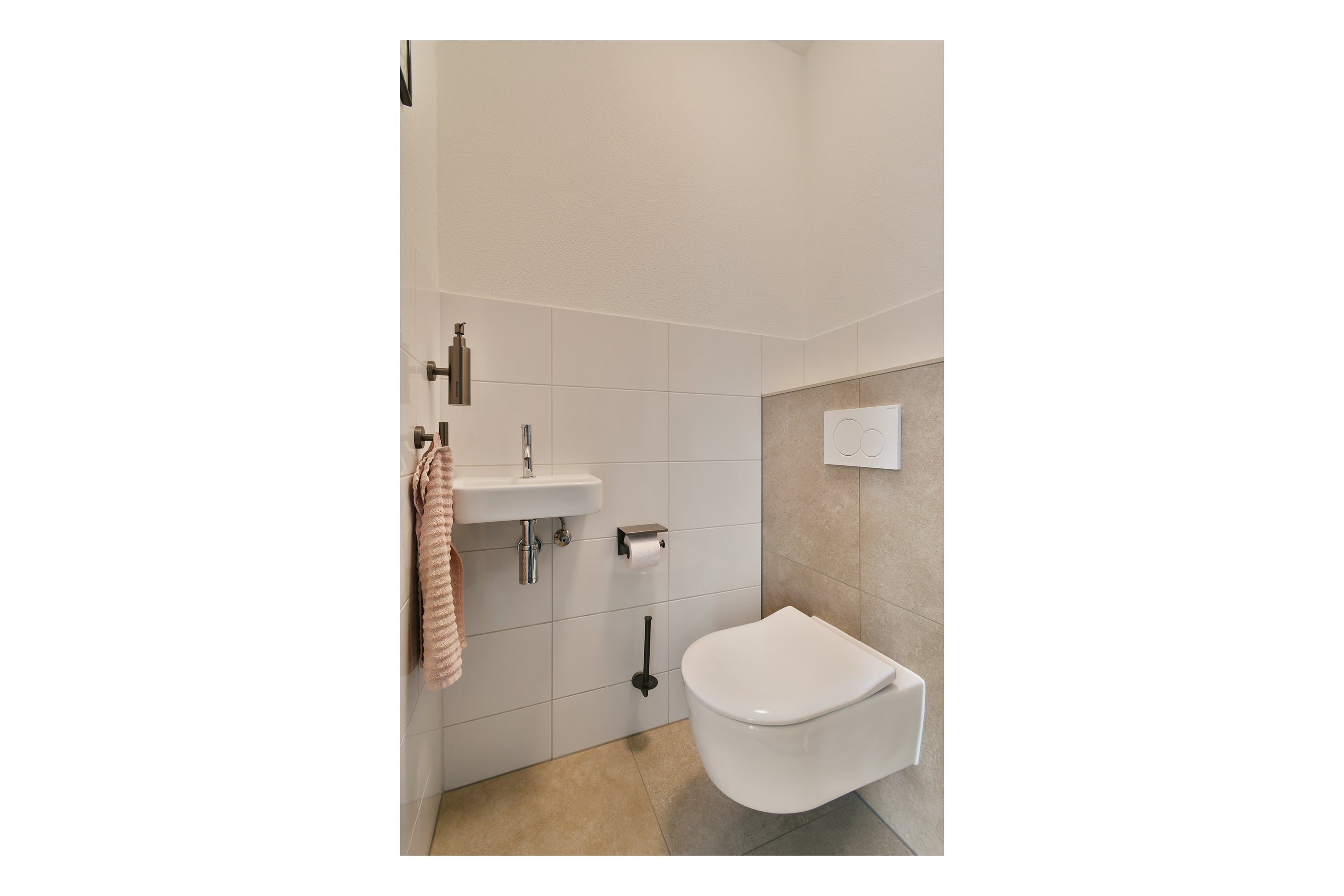 Tussenwoning te koop: Zwembaan 179, Vlaardingen