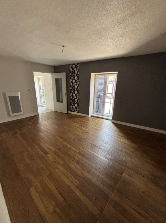 Flat Rue Jean Desveaux in Nevers