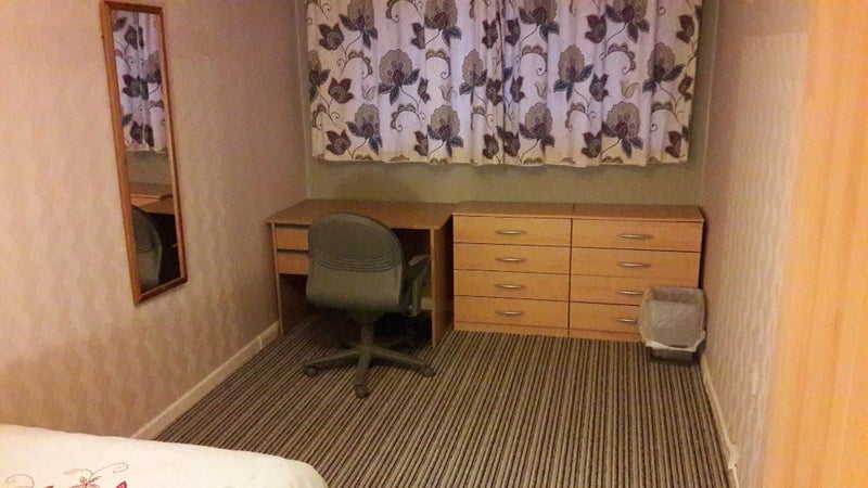 Room Harlaxton Walk in Nottingham