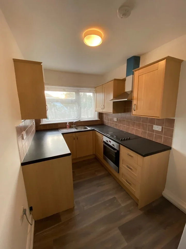 Room Broadlands Road in Greater London
