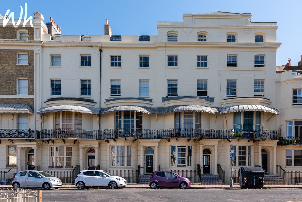 Flat Regency Square in Brighton