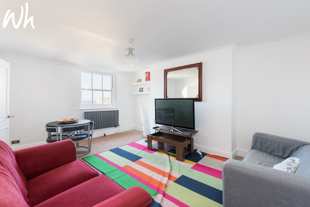 Flat Regency Square in Brighton