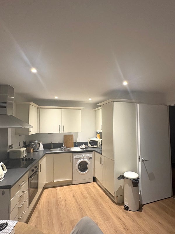 Room Chapter Way in Greater London