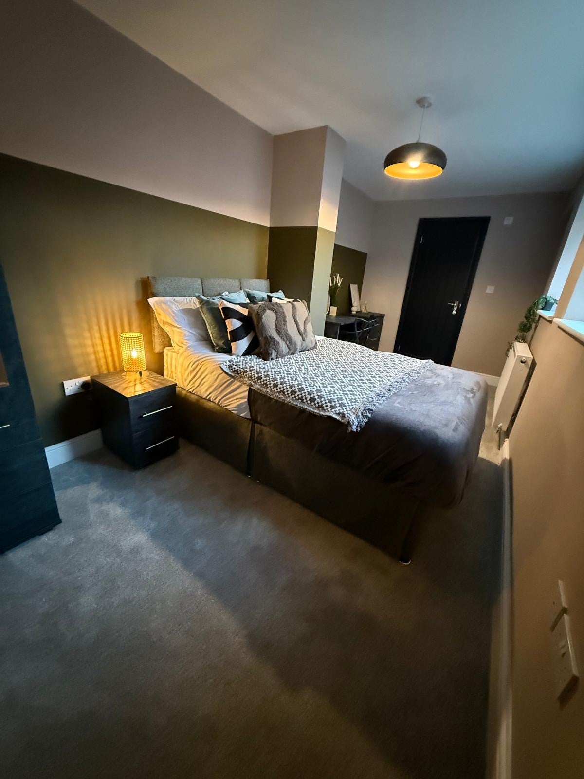 Room Orford Avenue in Warrington