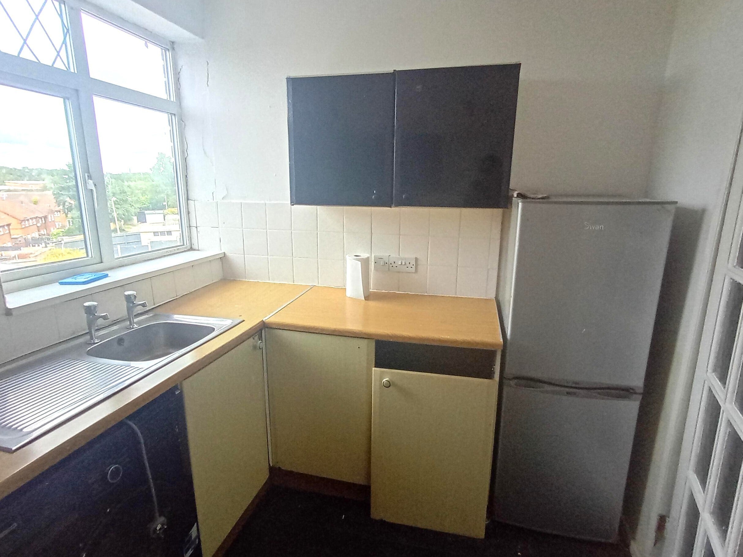 Flat Devon Road in Cannock Chase
