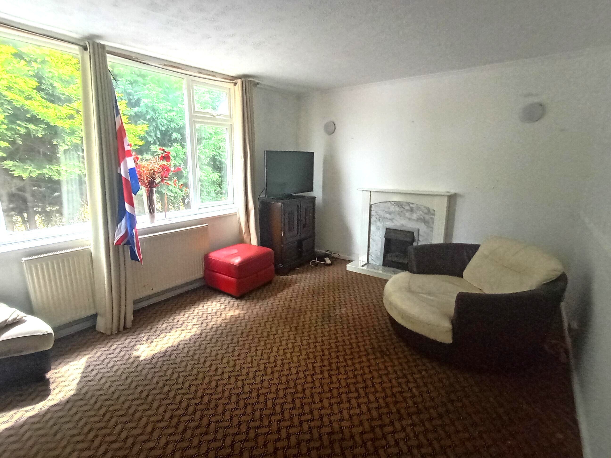 Flat Devon Road in Cannock Chase