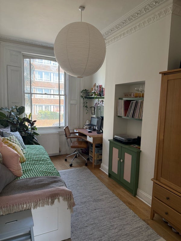Room Regina Road in Greater London