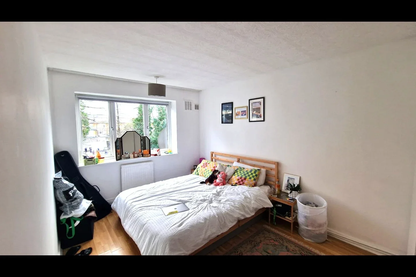 Flat Lordship Road in Greater London