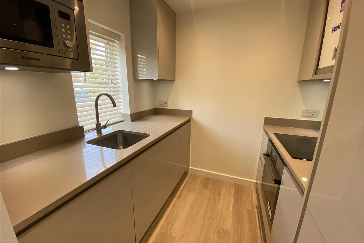 Flat Brunel Court in Dacorum