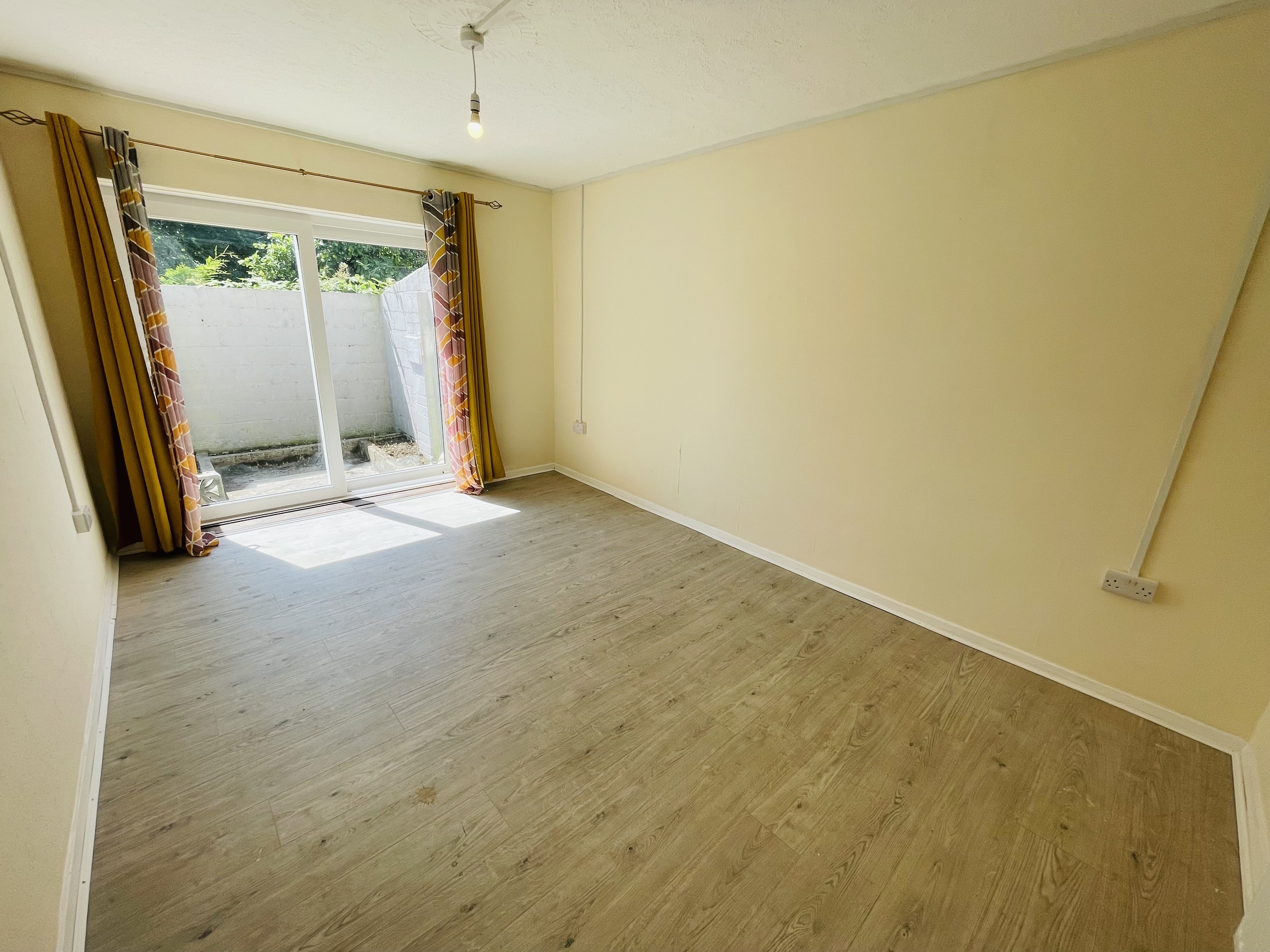 Flat Augustine Way in Haverfordwest