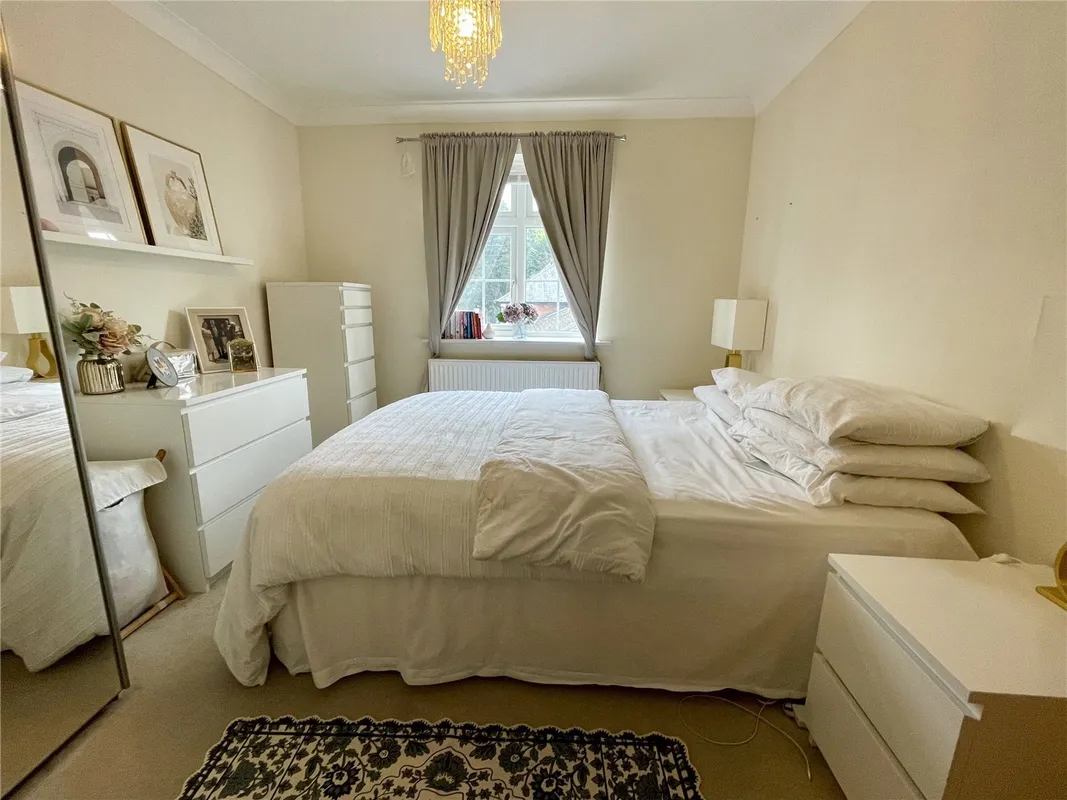 Flat St. Alban's Crescent in Bournemouth