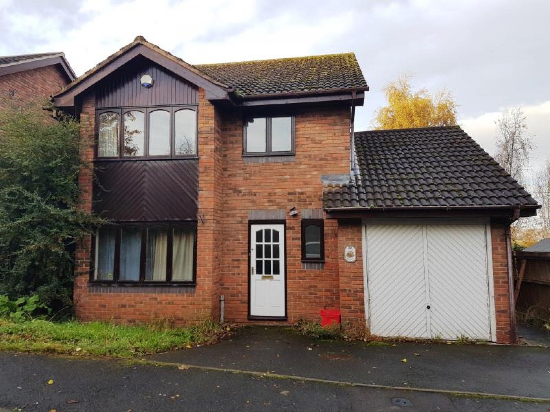 House Rock Road in Dawley
