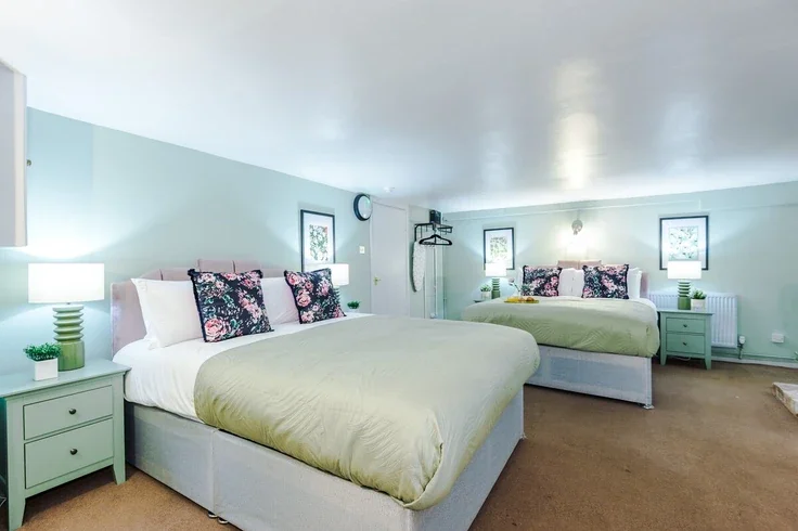 Flat Park Drive in Royal Leamington Spa
