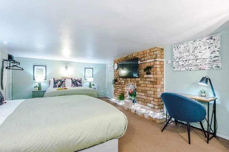 Flat Park Drive in Royal Leamington Spa