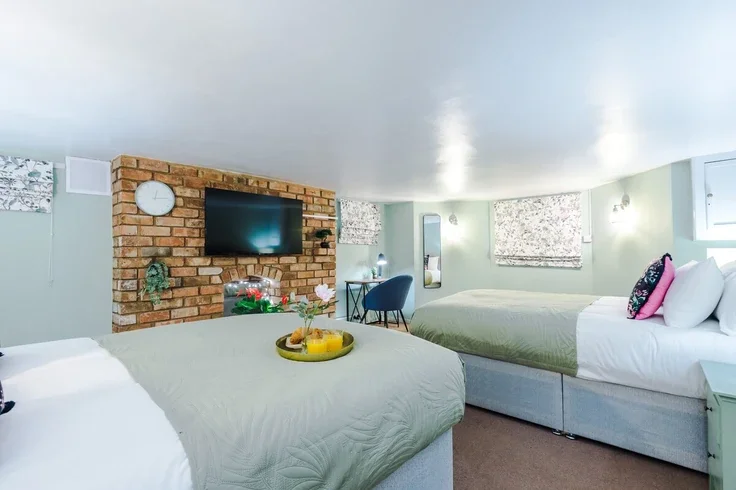 Flat Park Drive in Royal Leamington Spa