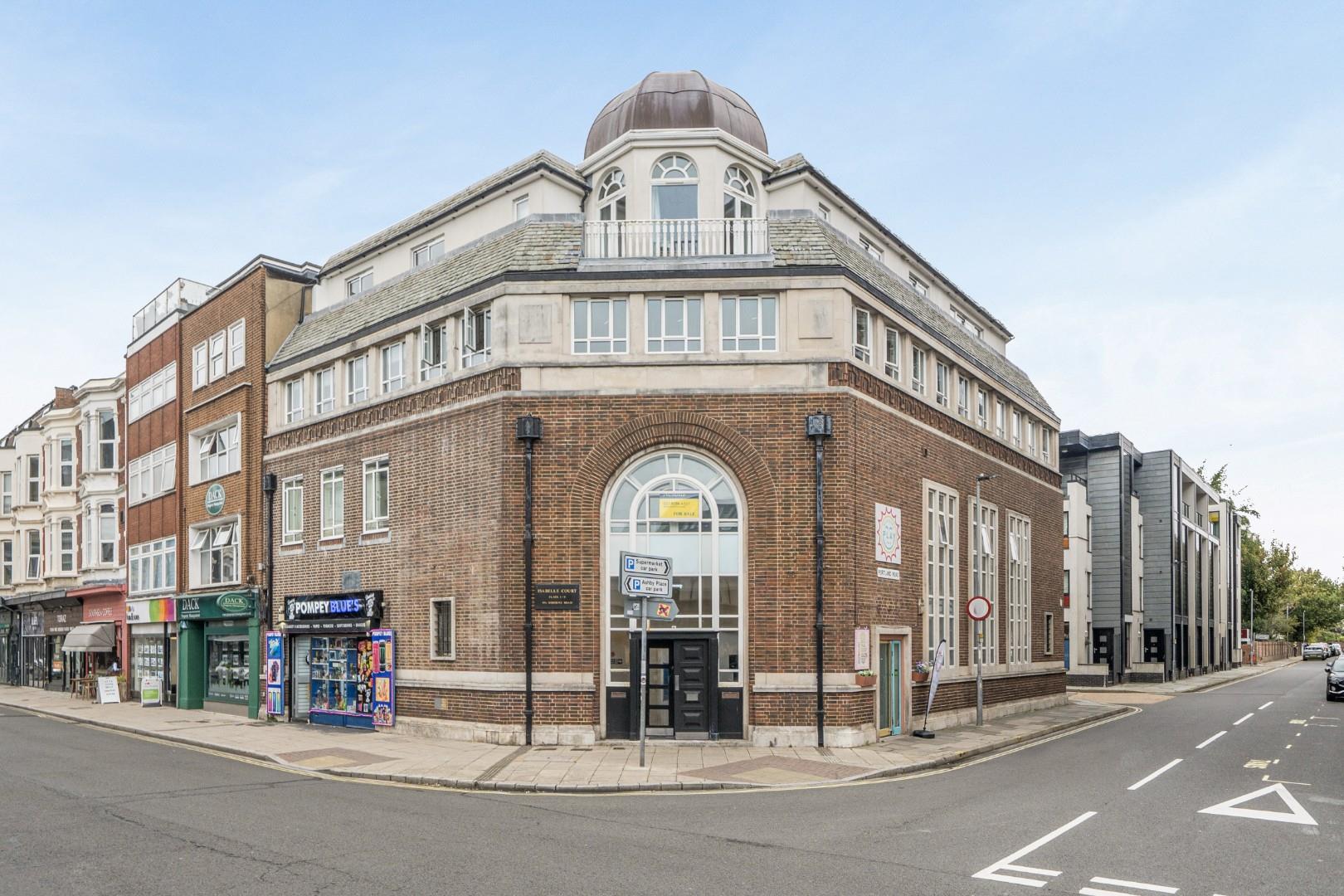 Flat Osborne Road in Portsmouth