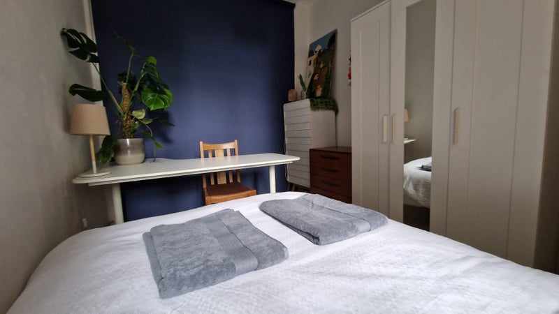 Room Fernwood Avenue in Greater London