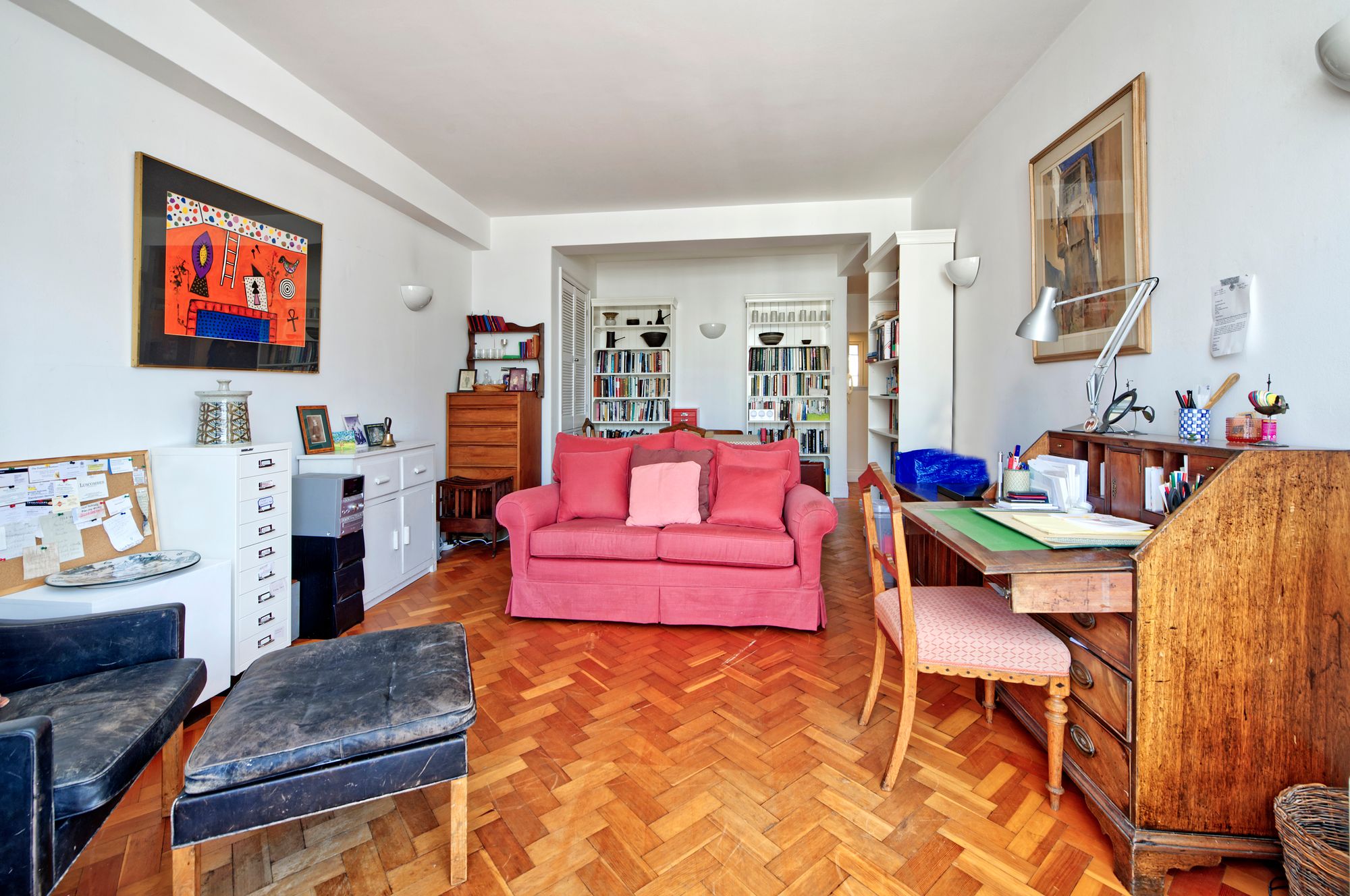 Flat Fellows Road in Greater London