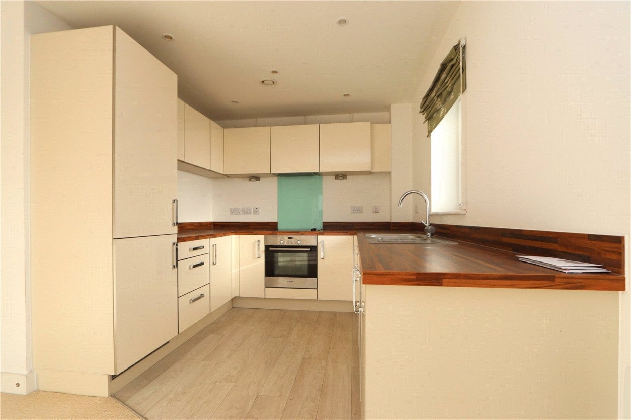Flat Atlas Way in Milton Keynes