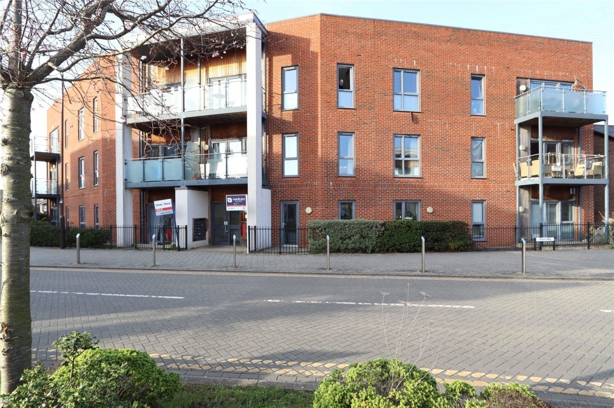 Flat Atlas Way in Milton Keynes