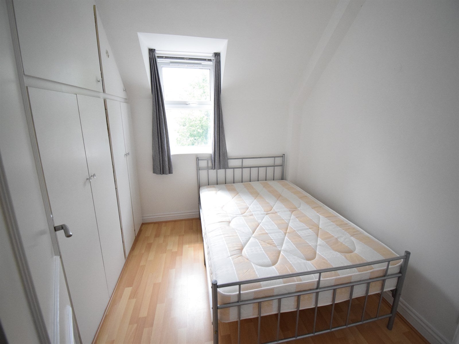 Flat Westgate Court in Caerleon