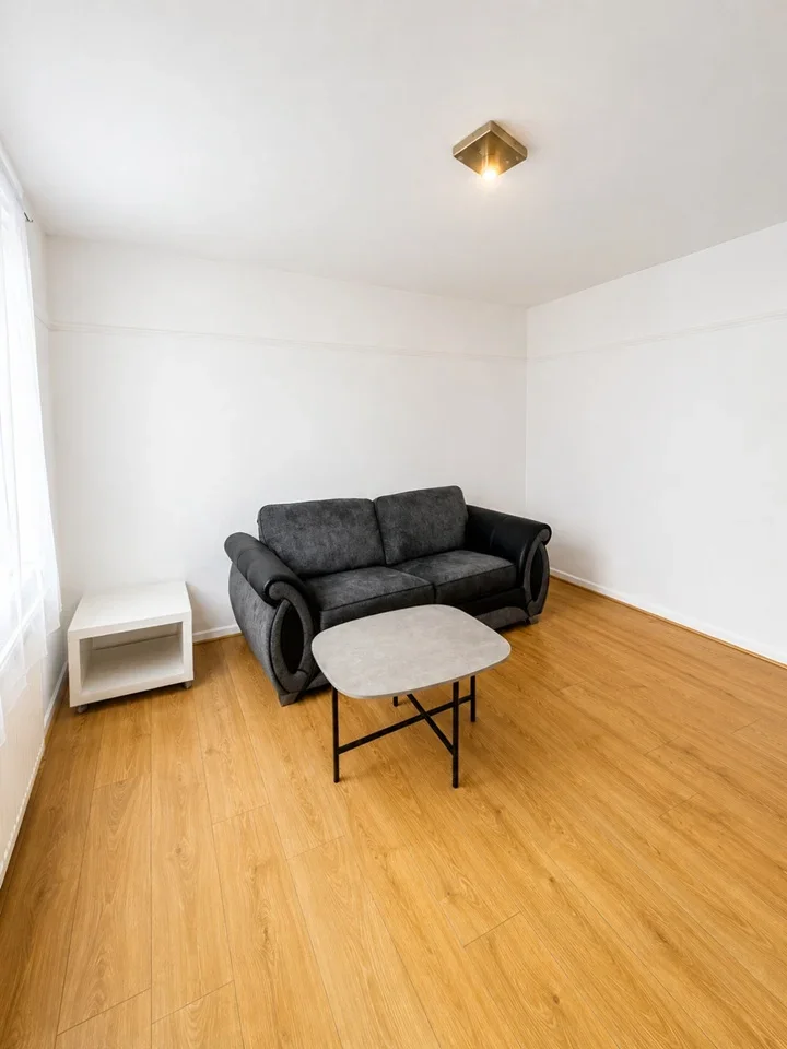 Flat Longley Road in Greater London