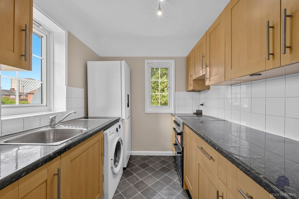 Flat GB 17 in Chatham