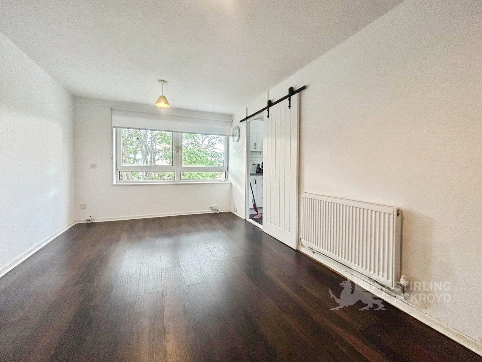 Flat Greville Close in Guildford