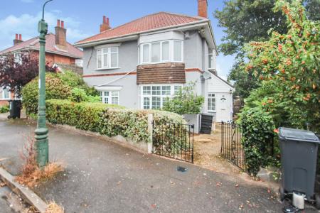House Clive Road in Bournemouth