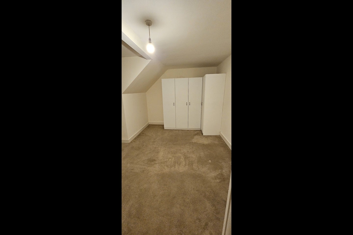 Room Manor Road in Hertsmere