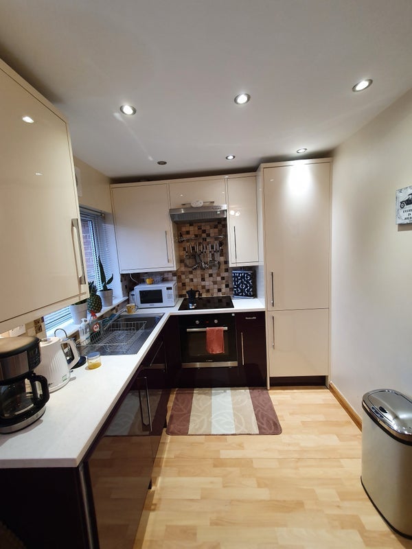 Room Dewberry Street in Greater London