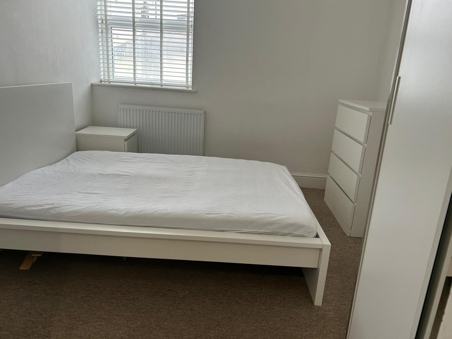 Flat Addison Road in Plymouth