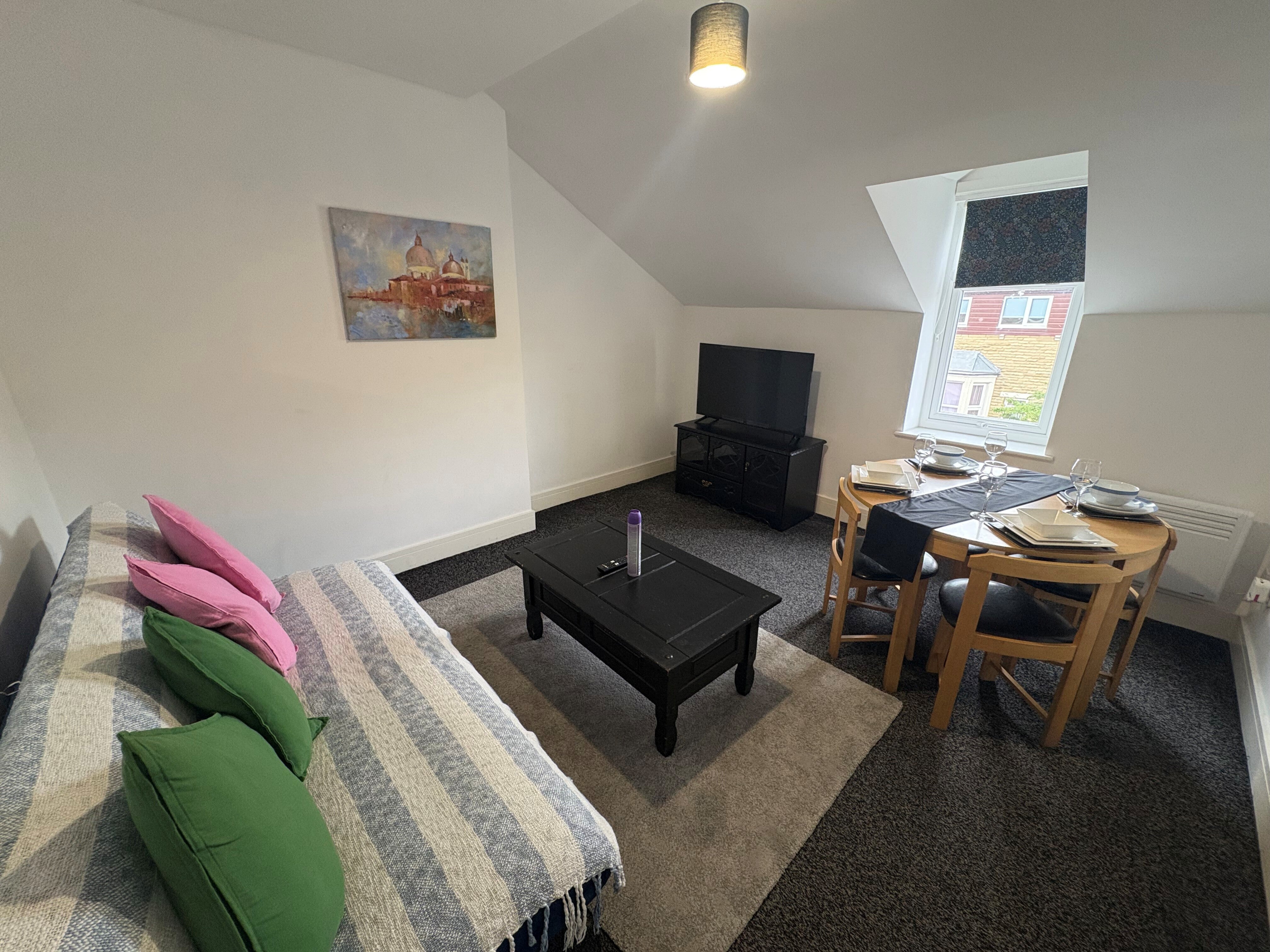 Flat Clarendon Road in Lancaster