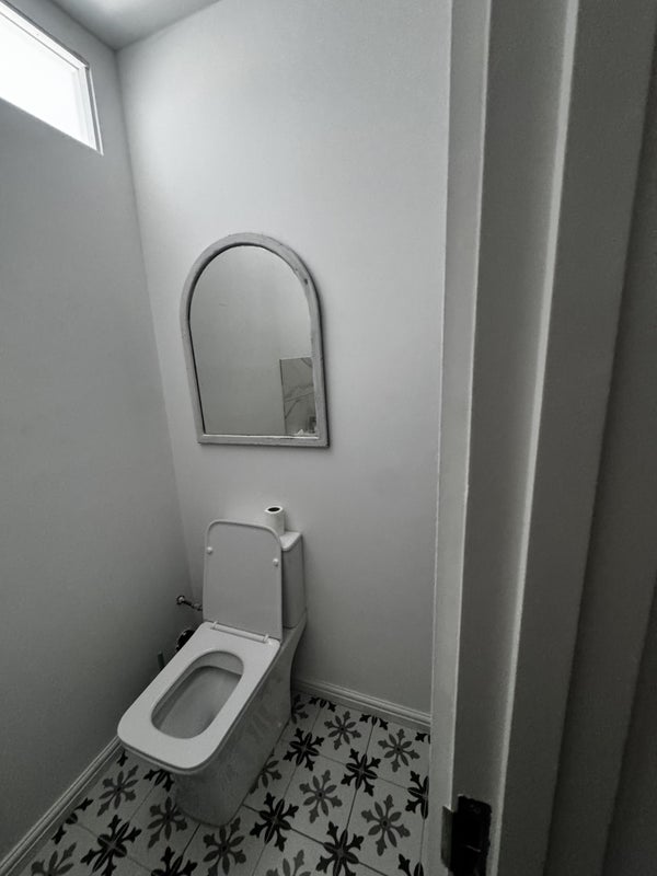 Room Merivale Road in Greater London