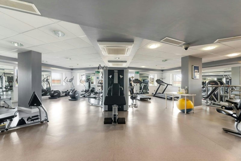 Room Wards Wharf Approach in Greater London