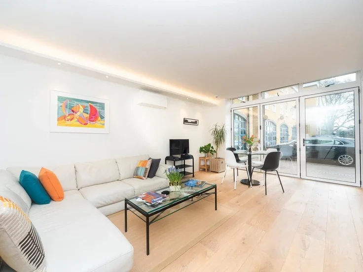 House Deodar Road in Greater London
