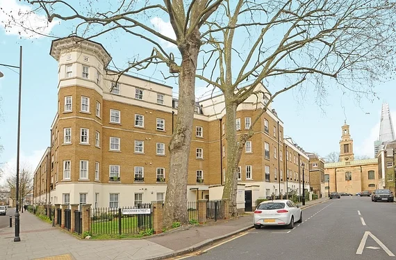 Flat Brockham Street in London