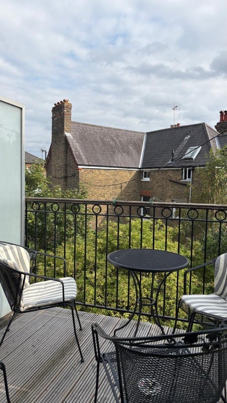 Room Tufnell Park Road in Greater London
