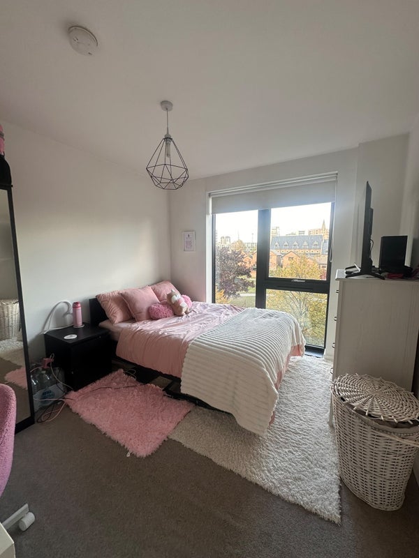 Room Lindfield Street in Greater London