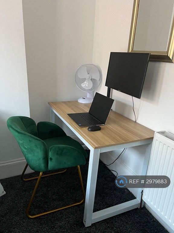 Room Vermont Street in Hull