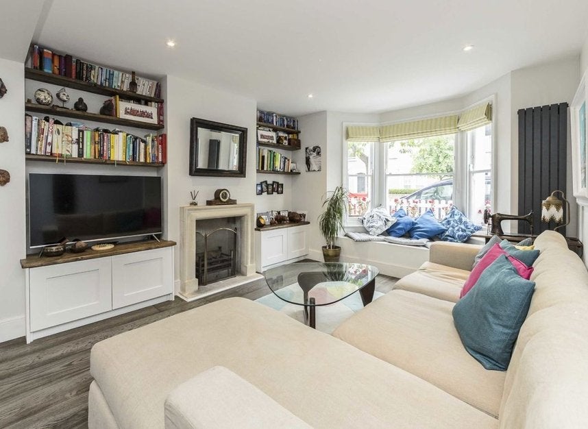 House Knowsley Road in Greater London