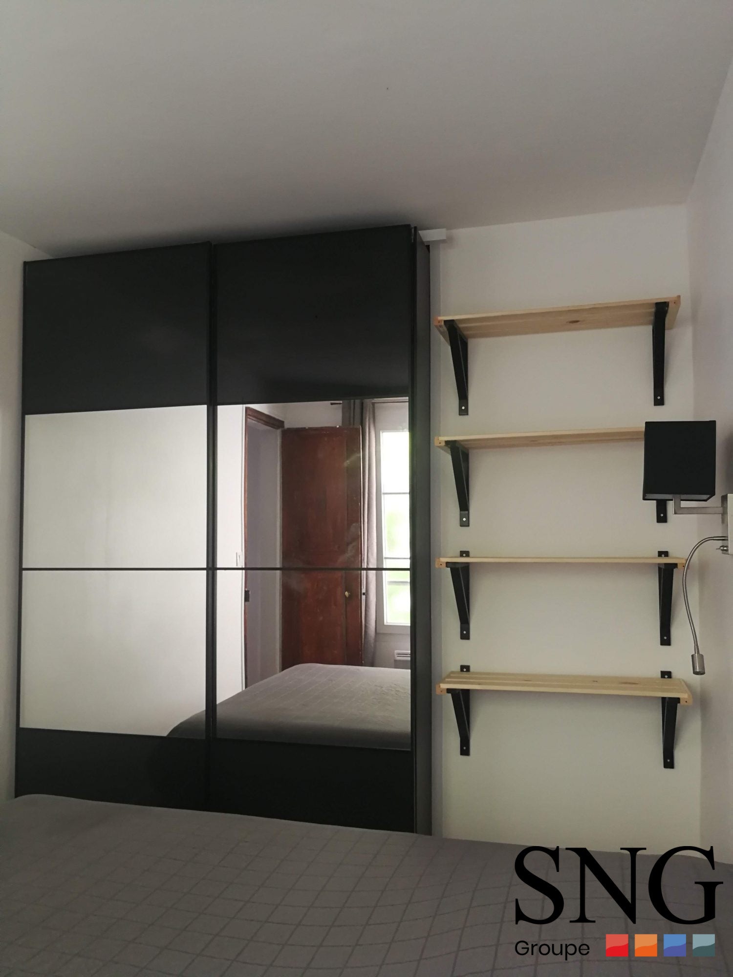 Flat Rue du Buisson Saint-Louis in Paris