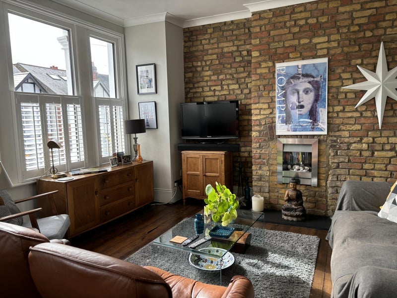 Room Parklands Road in Greater London