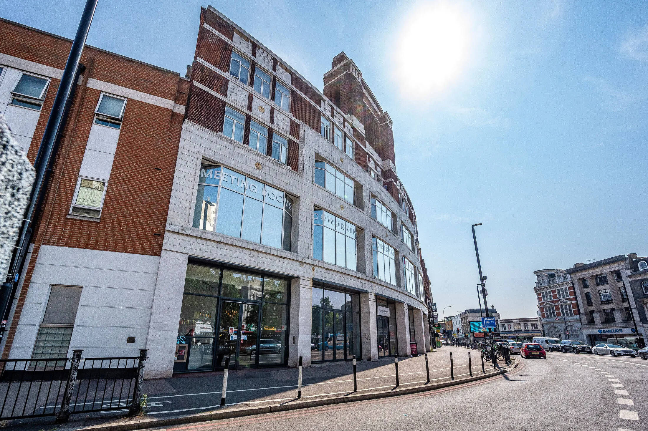 Flat Lewisham High Street in Greater London