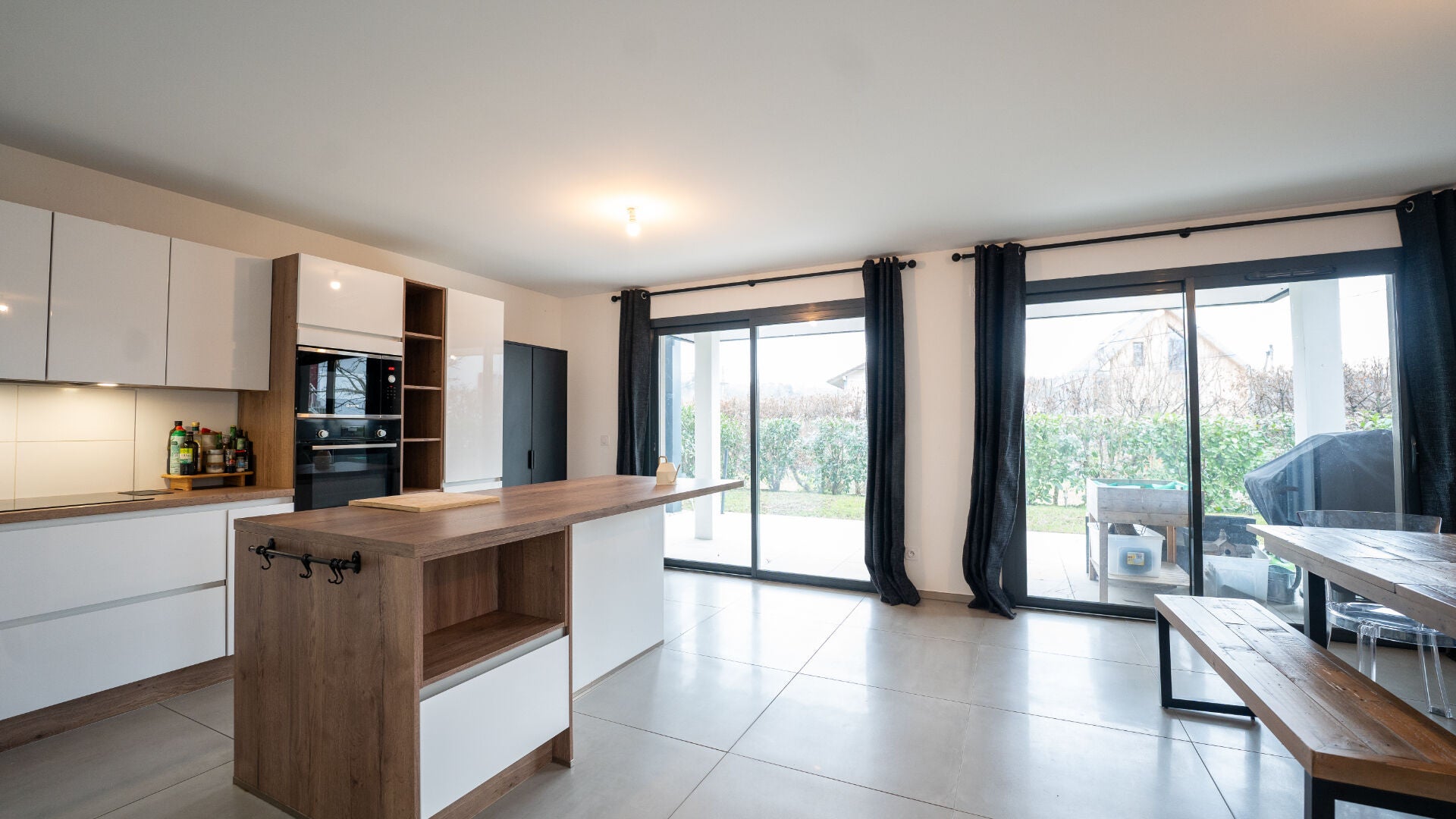 Flat Chemin de la Petite Haie in Saint-Julien-en-Genevois