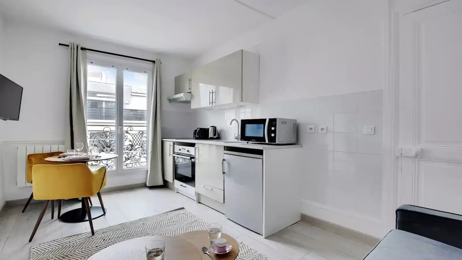 Appartement Rue Camille Desmoulins à Paris