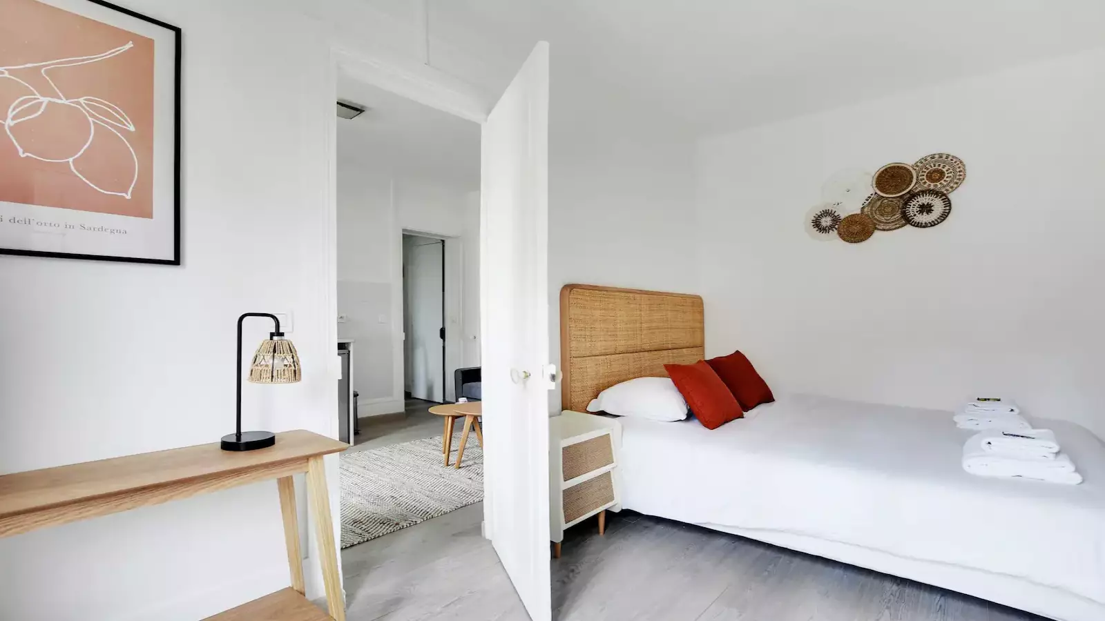 Appartement Rue Camille Desmoulins à Paris