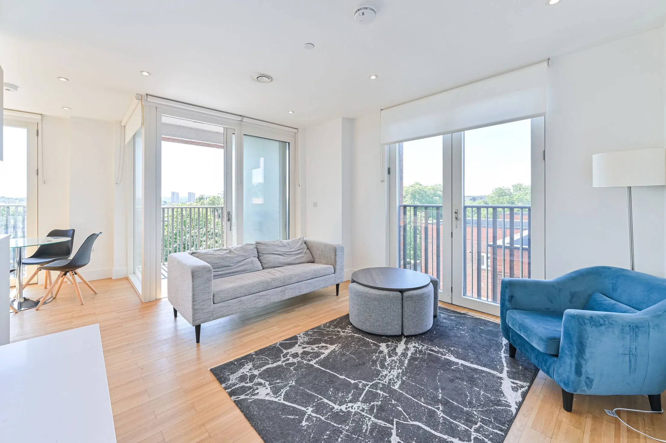 Flat Brixton Hill in Greater London